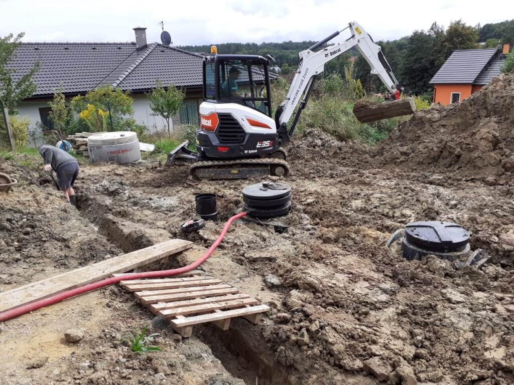 Domácí biologická čistička odpadních vod Hellstein STMH – bezúdržbová, úsporná, česká