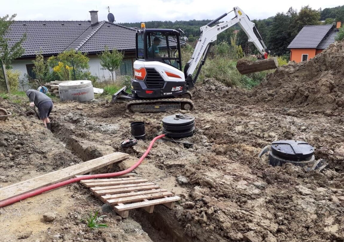 Domácí biologická čistička odpadních vod Hellstein STMH – bezúdržbová, úsporná, česká