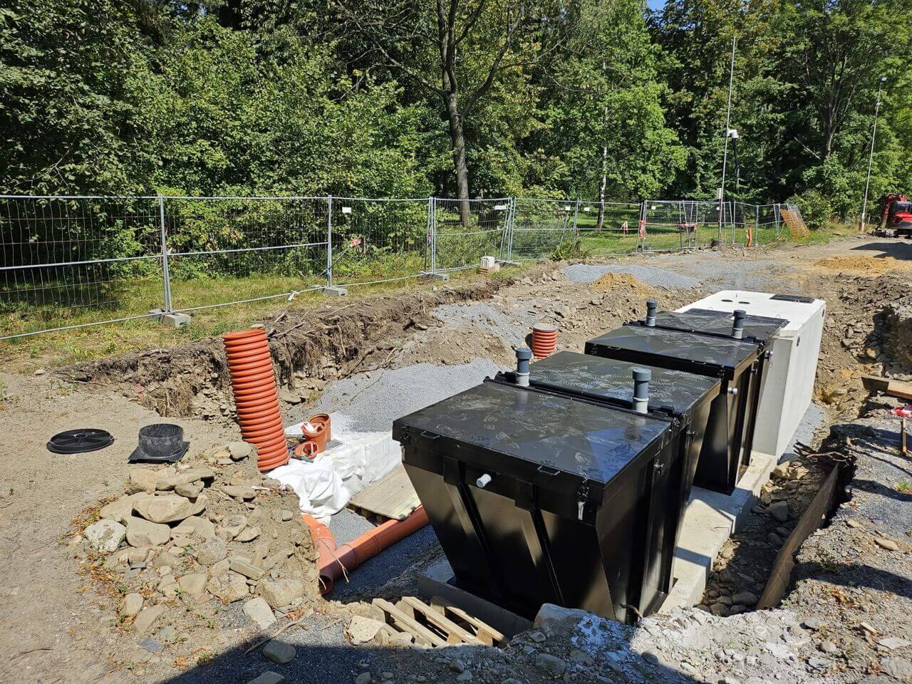 Nová generace čistíren odpadních vod Hellstein STMHng pro 30 až 100 EO